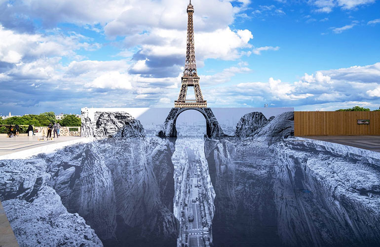 These optical illusion photos will make you do a double-take