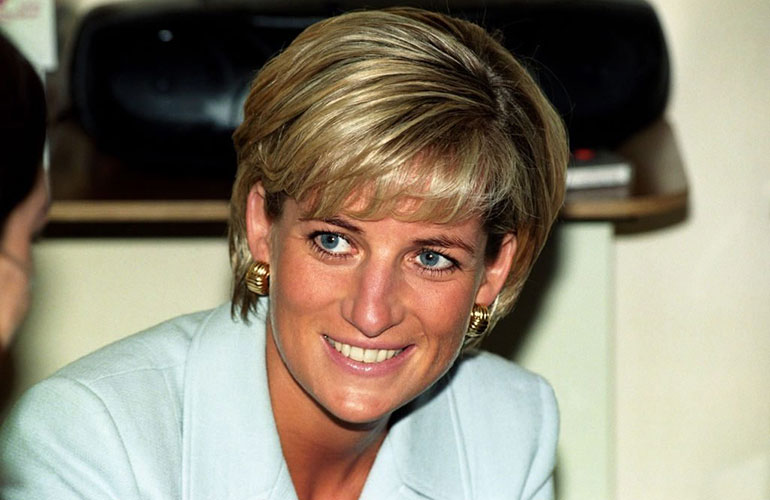 Her haircut had women everywhere heading to the salon