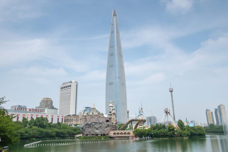 5. Lotte World Tower
