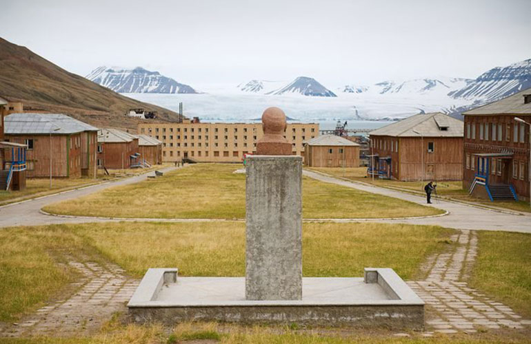 Pyramiden, Norway