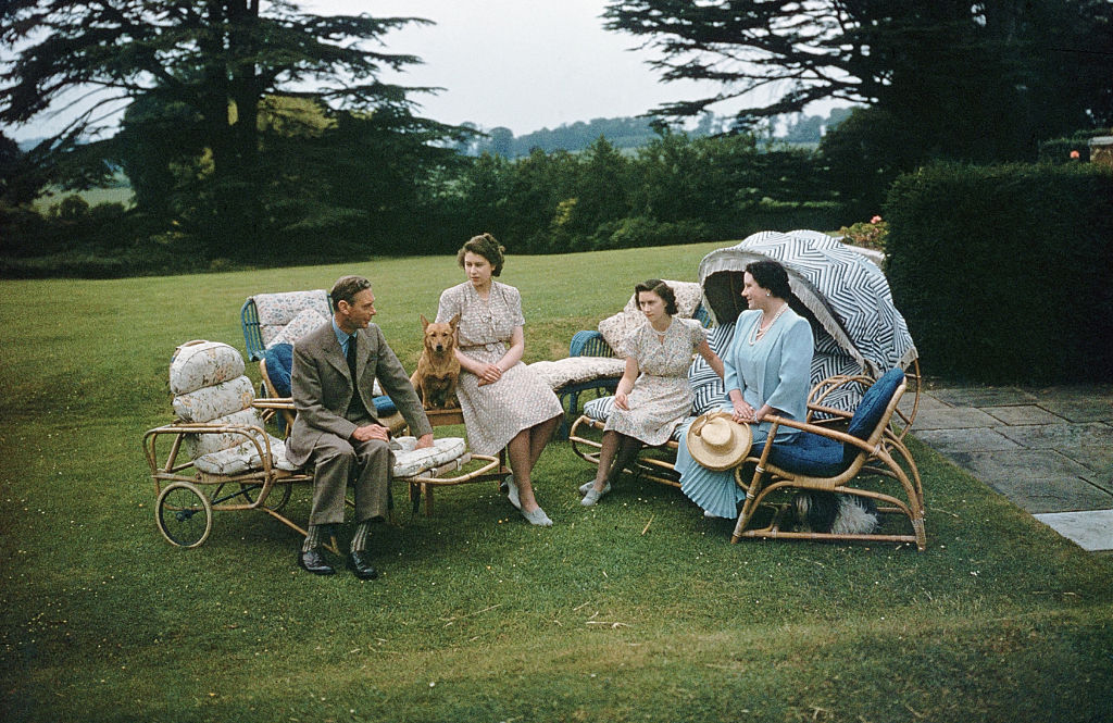 What are some of Queen Elizabeth’s other favourite foods?