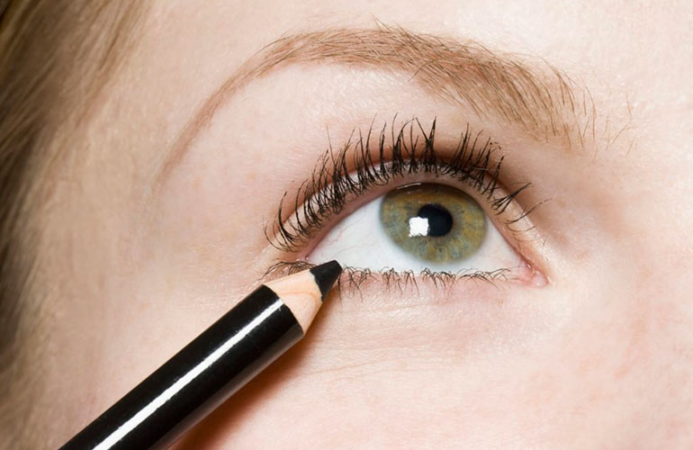 Strategic eyeliner instead of an eye lift
