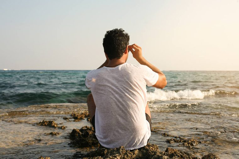Difficulty concentrating or indecisiveness