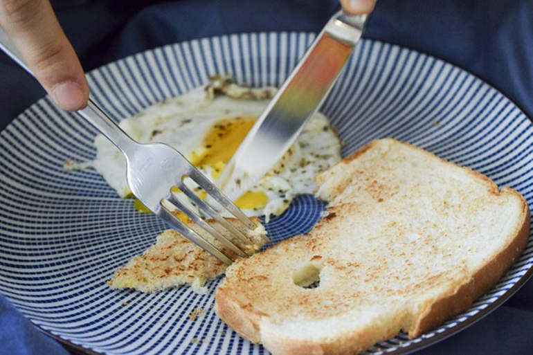 Eat breakfast