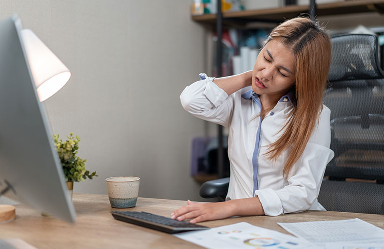 Sitting side effect: neck pain