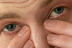 6 things that could happen to your eyes if you stare at a screen all day