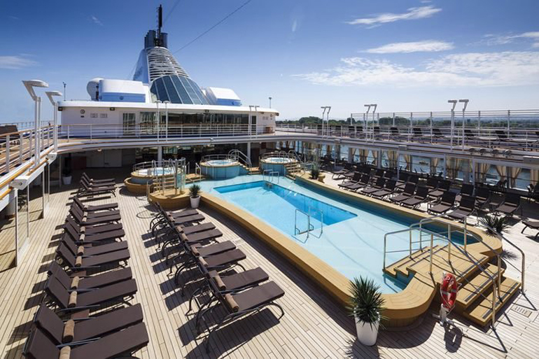 Best cruise for older couples – Silversea Cruises