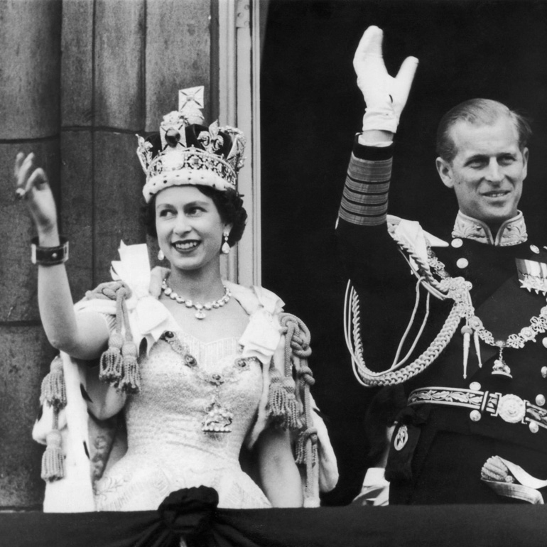 Ceremonial attire during the balcony wave