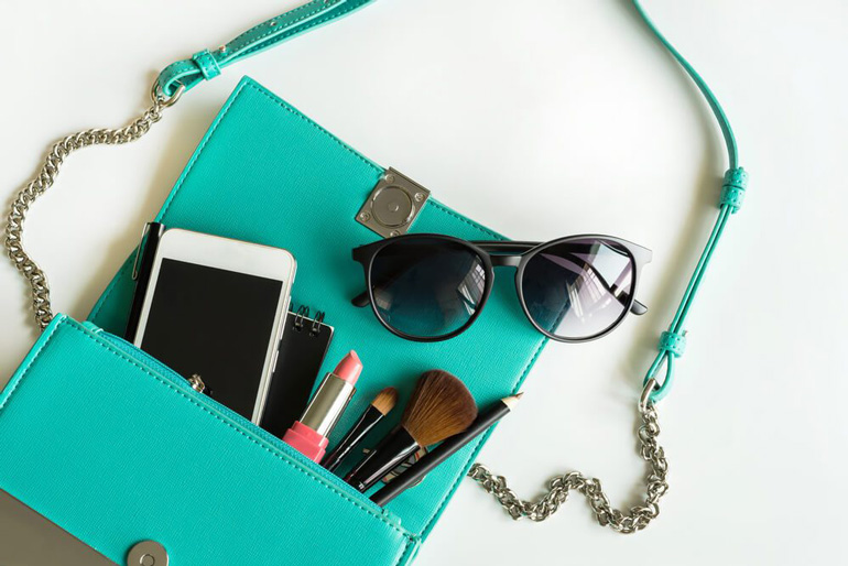 Bulky handbags
