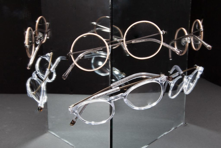 Big round frames are quirky