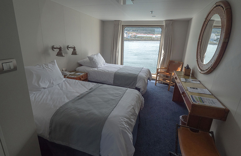 Cruise ships as tourist attractions