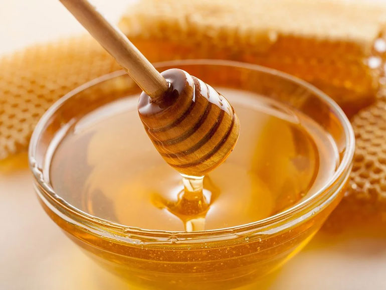 Honey is one of the best ulcer-friendly foods