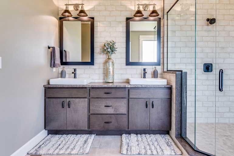 Bathrooms and germs