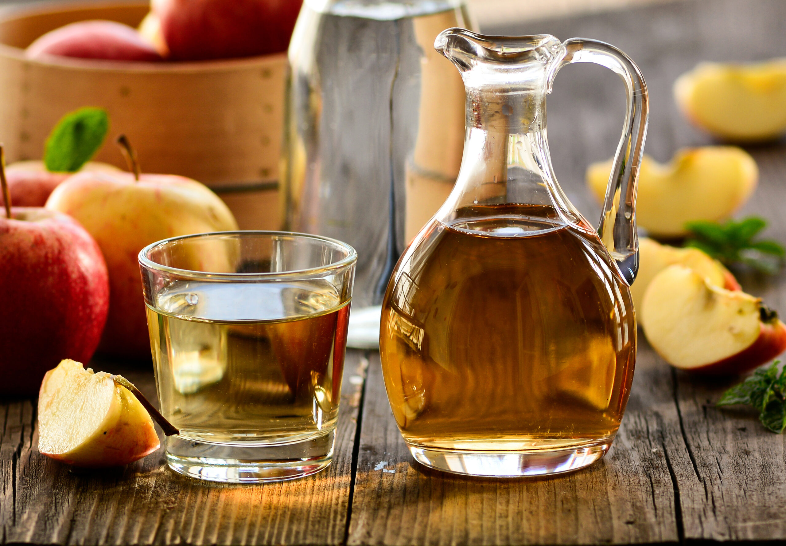How to Make a Homemade Face Mask with Vinegar